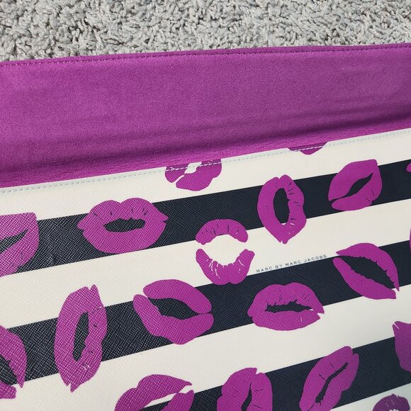 Marc Jacob Laptop/iPad Sleeve/Holder - Picture 5 of 8